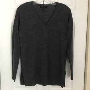 Banana Republic gray sweater